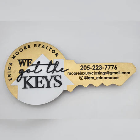 REAL ESTATE AGENT KEY PHOTO PROP, CLOSING KEY PROP